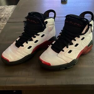 Air Jordan sneakers boys size 4.5